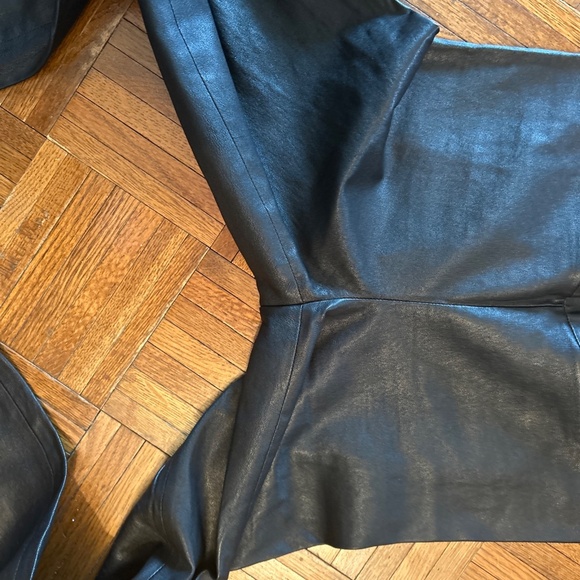 Vince Black Stretch Leather Leggings M EUC - Picture 5 of 9
